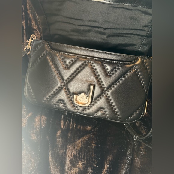 MARC JACOBS | THE
QUILTED LEATHER J MARC SHOULDER BAG - Picture 4 of 11